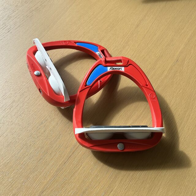 Étriers Flex-on Junior Rouges