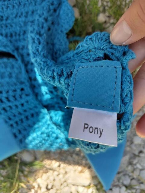 bonnet cheval anti-mouche