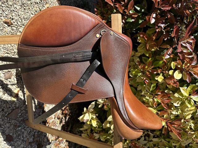 Selle Fitter Eric Thomas 17 pouces