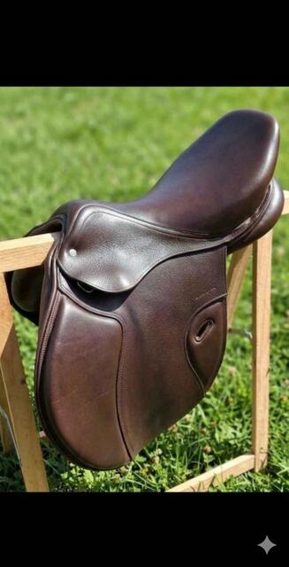 selle Roméo Fouganza 17"5 avec tapis décathlon