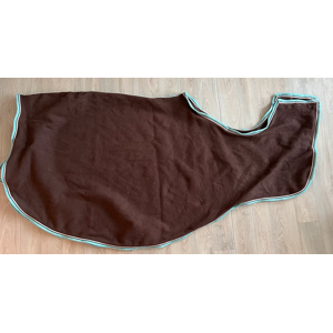 Performance, Couvre reins, 165