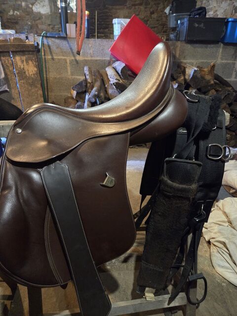 Selle mixte Bates 17,5