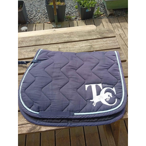 tapis bleu marine