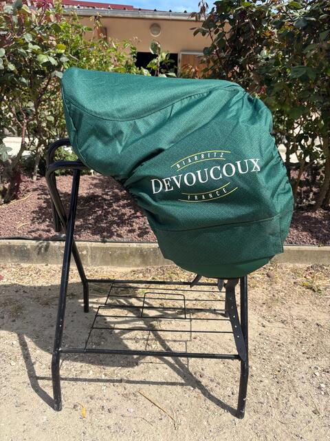 À vendre Selle de dressage Devoucoux Makila Harmonie