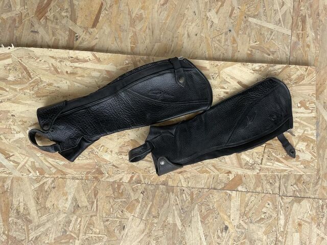 Chaps Dyon Noires