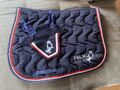 Ensemble tapis et bonnet Frog Save The Queen