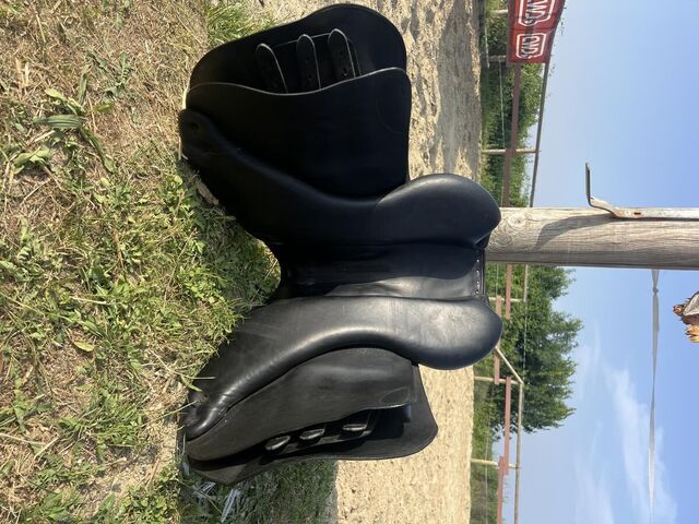 Rare selle mixte Forestier noire 16.5 2A