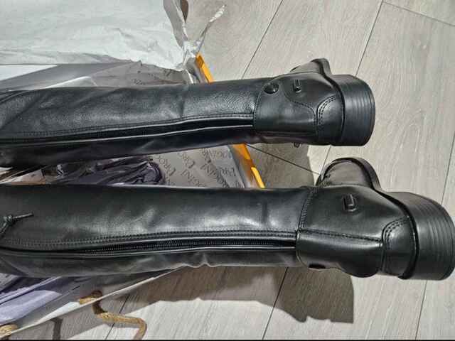 Bottes en cuir brogini