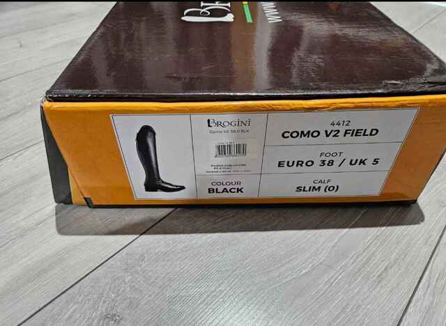 Bottes en cuir brogini