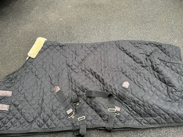 Couverture d'écurie 400gr taille 145 parfait état