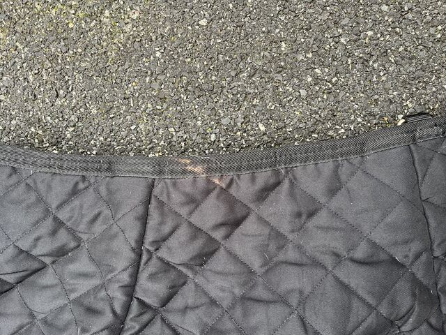 Couverture d'écurie 400gr taille 145 parfait état