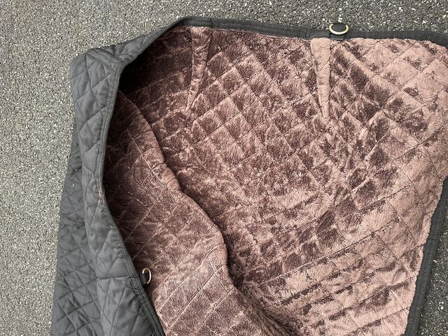 Couverture d'écurie 400gr taille 145 parfait état