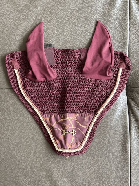 Tapis de selle dressage et bonnet cheval assorti