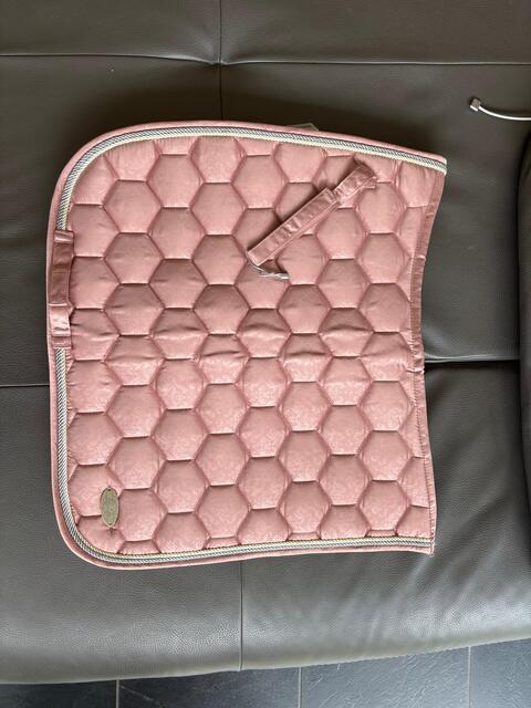 Tapis de selle dressage et bonnet cheval assorti, rose