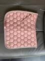 Tapis de selle dressage et bonnet cheval assorti, rose