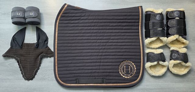Ensemble complet gris taille cheval quasi neuf