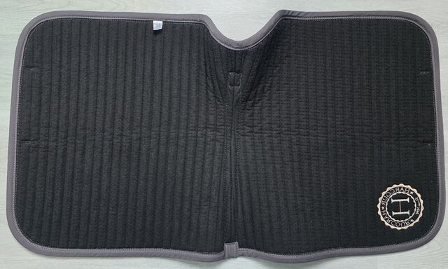 Ensemble complet gris taille cheval quasi neuf