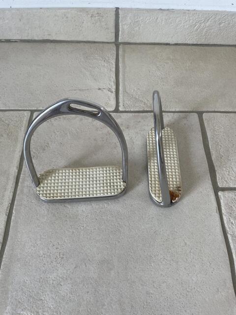 Etriers double compensation inox
