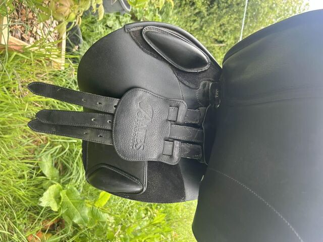 Selle Bates mixte 17,5
