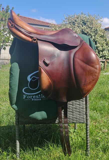 Selle Forestier Monoquartier 17" Bon état