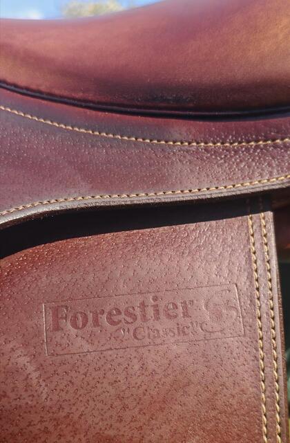 Selle Forestier Monoquartier 17" Bon état