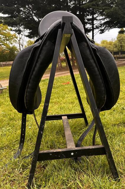 Selle dressage cuir
