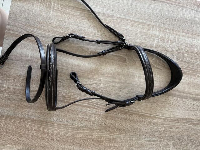 Filet QHP cuir marron anatomique doublé