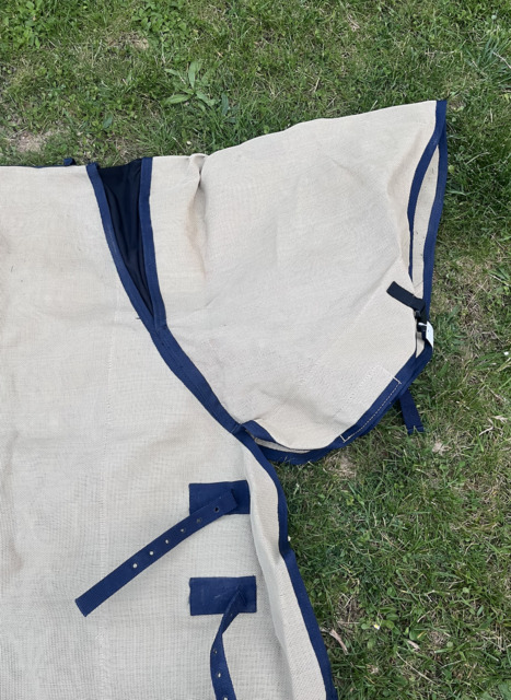 Couverture anti-mouches avec couvre-cou Mark Todd – 135 cm