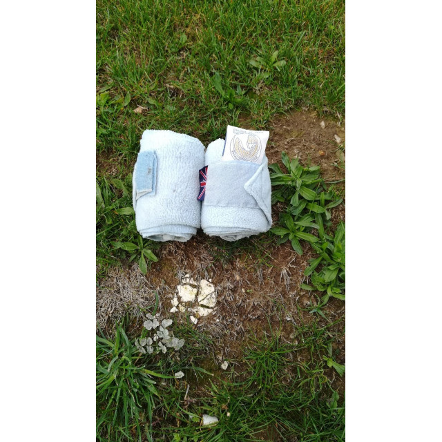 Bottes en cuir noir et marron