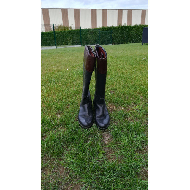 Bottes en cuir noir et marron
