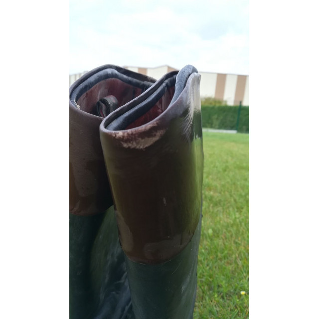 Bottes en cuir noir et marron