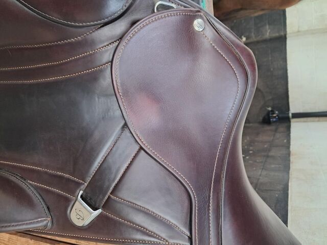Selle Bates Advanta 17pouces
