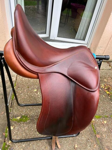 Selle childeric dressage