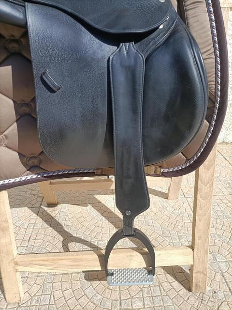 Selle Devoucoux Biarritz 18" noire