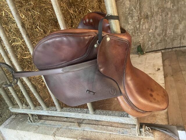 selle Devaucoux