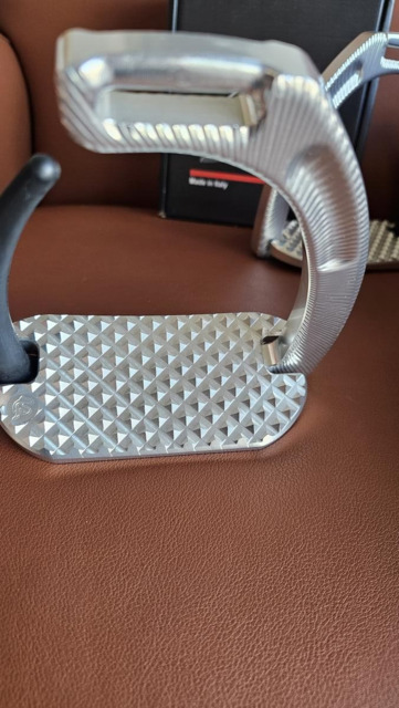 Étriers de sécurité neufs Jin Stirrup