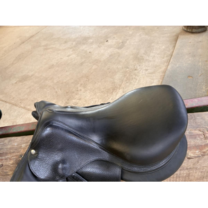 Selle Forestier Seoul 17"5 2A, veau grainé noire année 2025