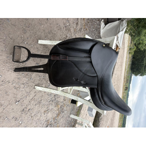 Selle dressage noir