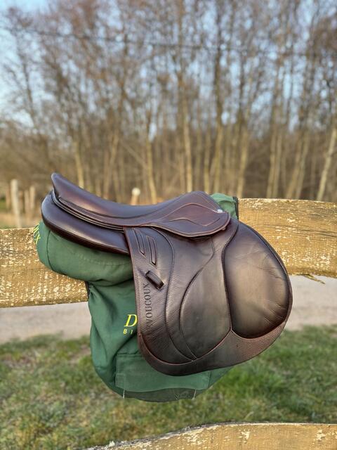 Selle Devoucoux Biarritz Lab à vendre – 17,5