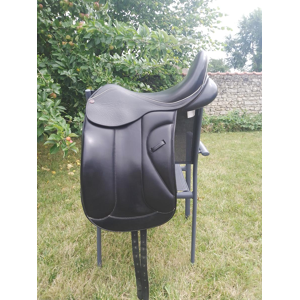 Selle dressage 17,5