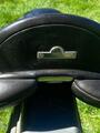 Selle Bates mixte, cuir noir, bon état