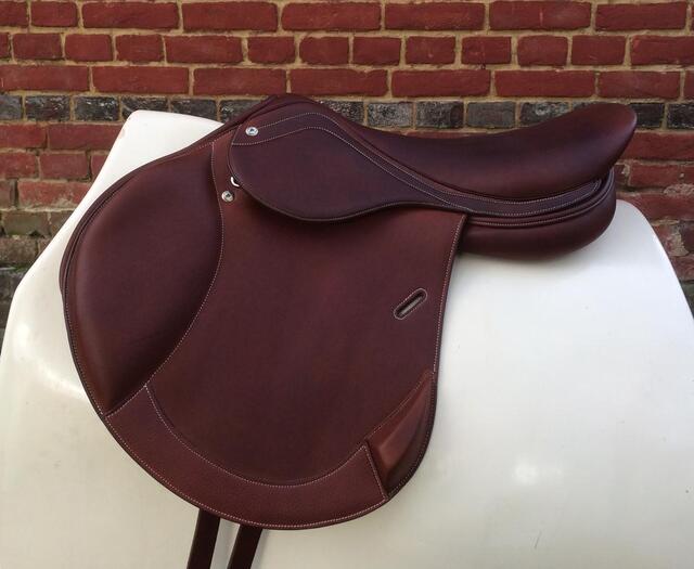 Selle obstacle monoquartier 17’’