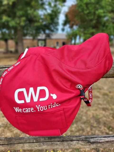 Selle CWD taille 17