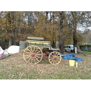 Cariole 4 roues verte et jaune