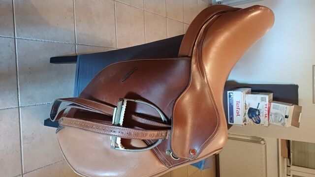 Selle 17pouce