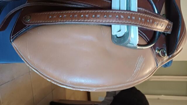 Selle 17pouce