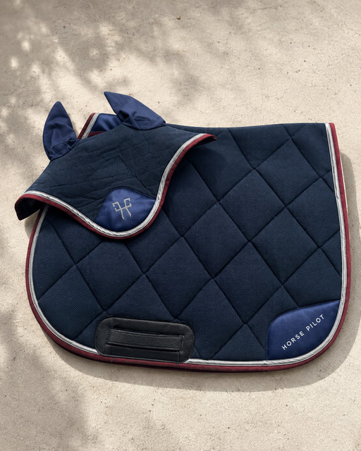 ensemble horse pilot bleu marine et rouge