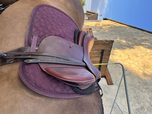 Selle Devoucoux 18 pouces
