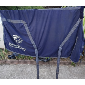 Couverture bleue foncée