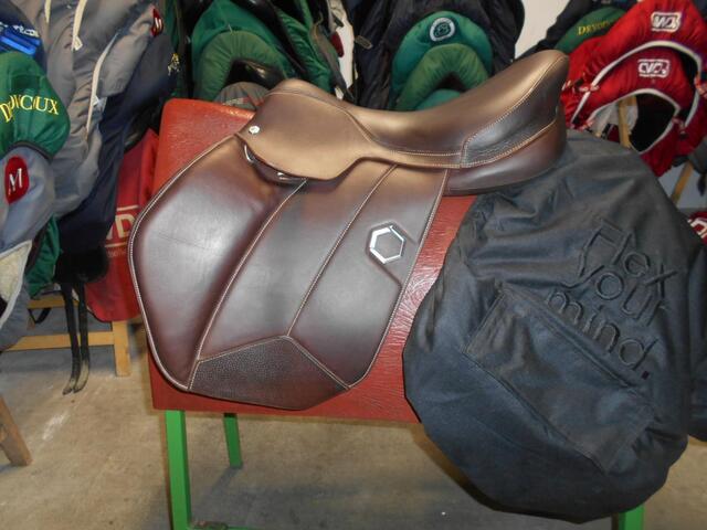 Selles Antares-Butet-Delgrange-Cwd-Meyer-Devoucoux-Childéric-GBS-Equipe-Prestige-Amerigo